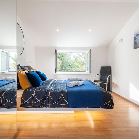 Holiday Home Apartments Bellamare Zadar Bagian luar foto
