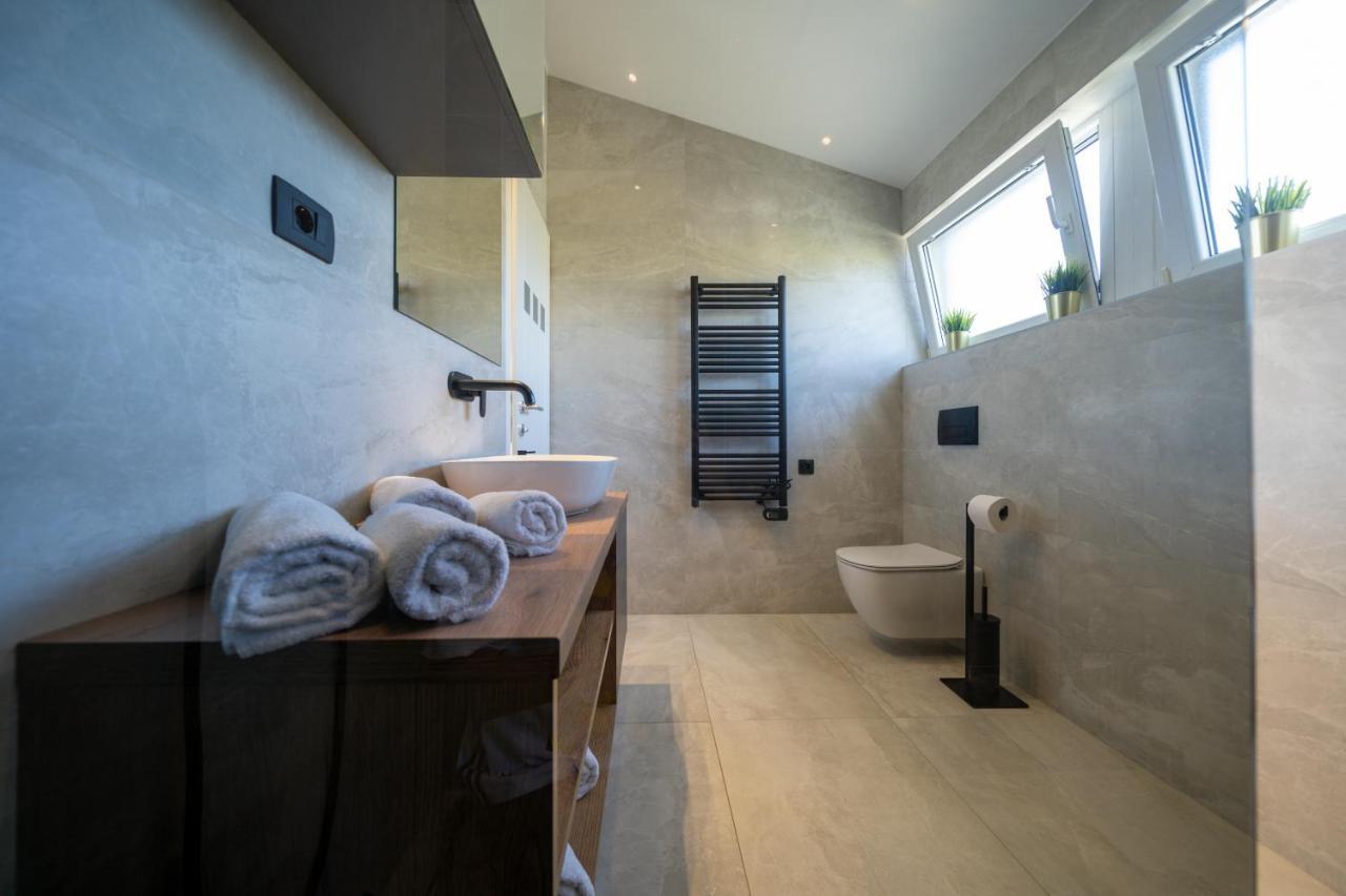 Holiday Home Apartments Bellamare Zadar Bagian luar foto