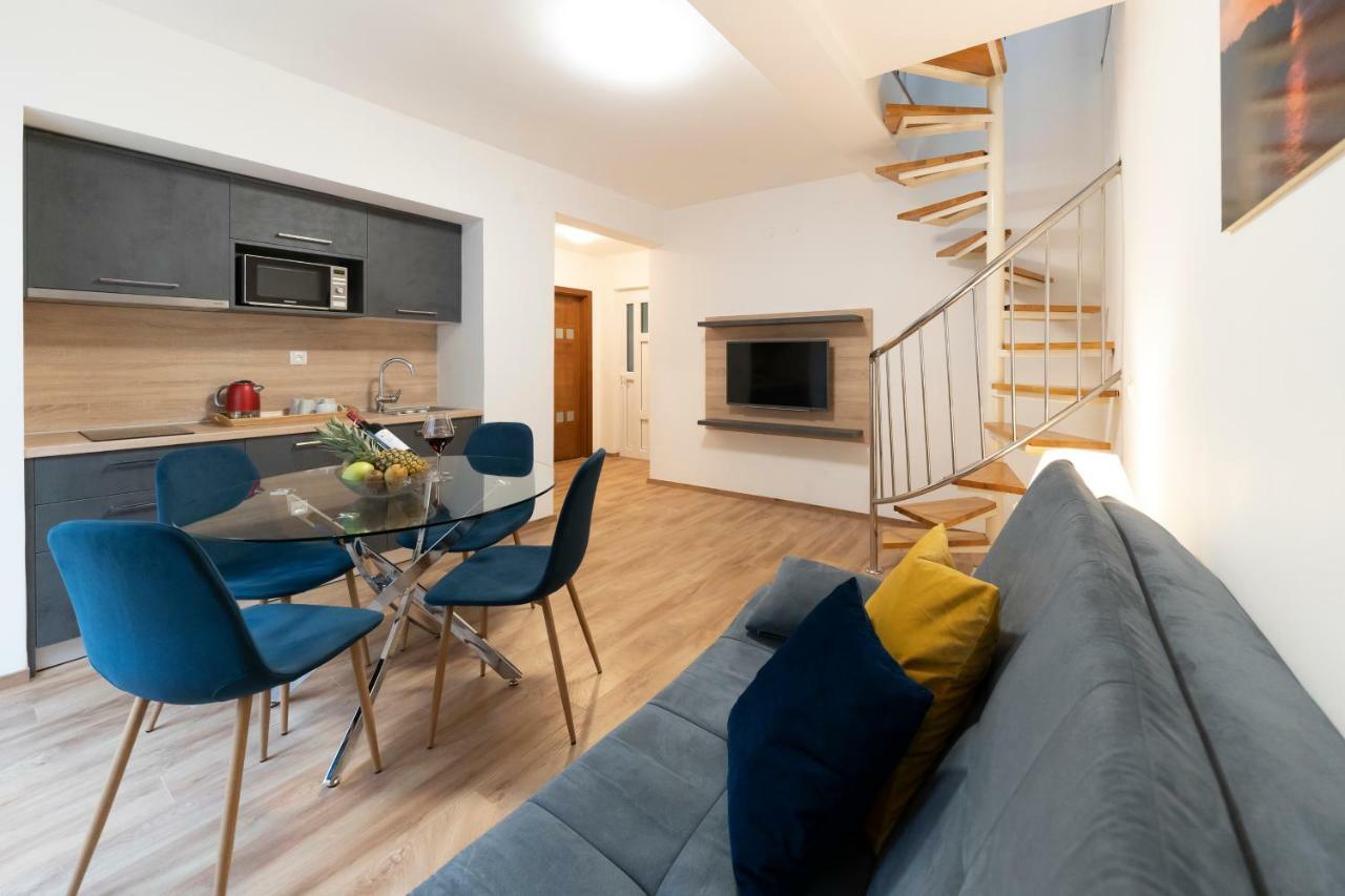 Holiday Home Apartments Bellamare Zadar Bagian luar foto
